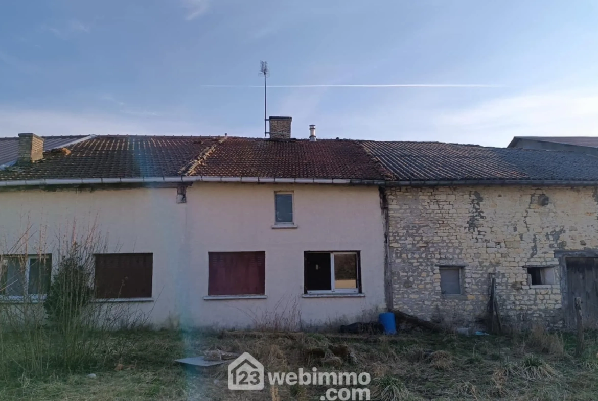 Corps de ferme à vendre à Lavoye – 123 m² avec dépendances sur 3 252 m² 