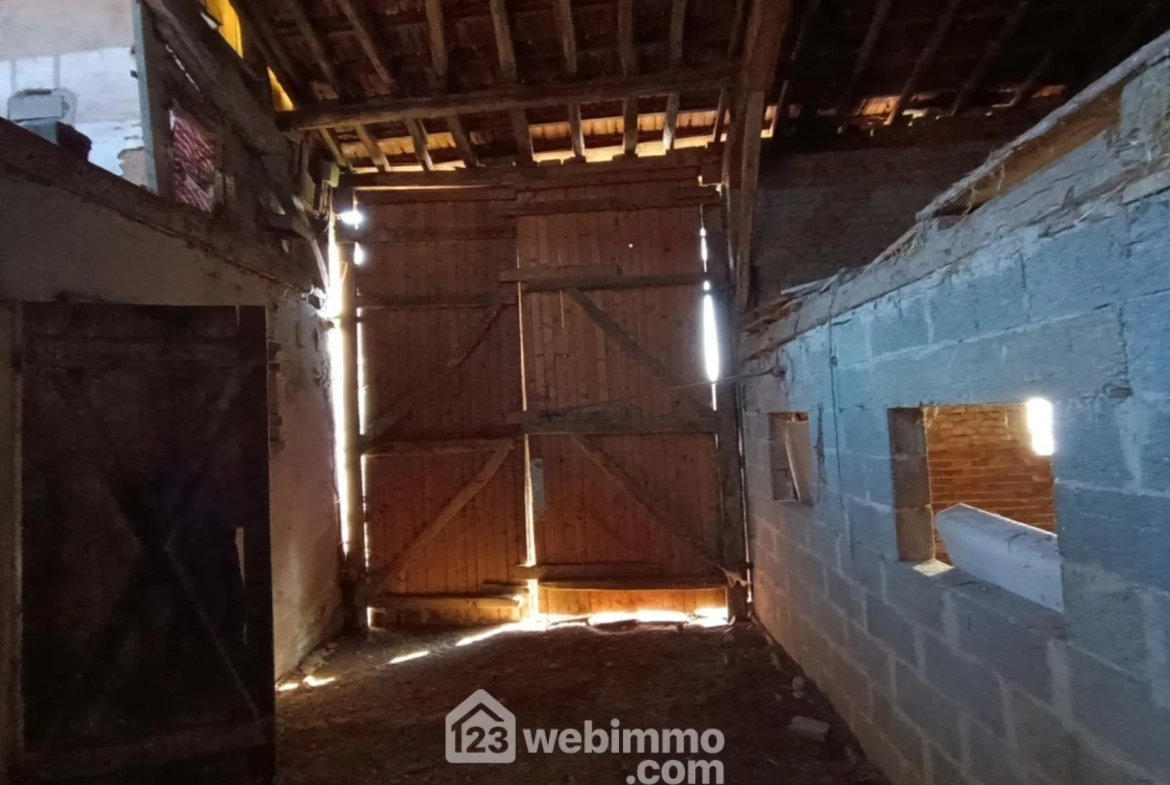 Corps de ferme à vendre à Lavoye – 123 m² avec dépendances sur 3 252 m² 