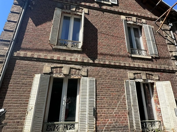 Charmante maison de 125 m² avec jardin et garage à Laon