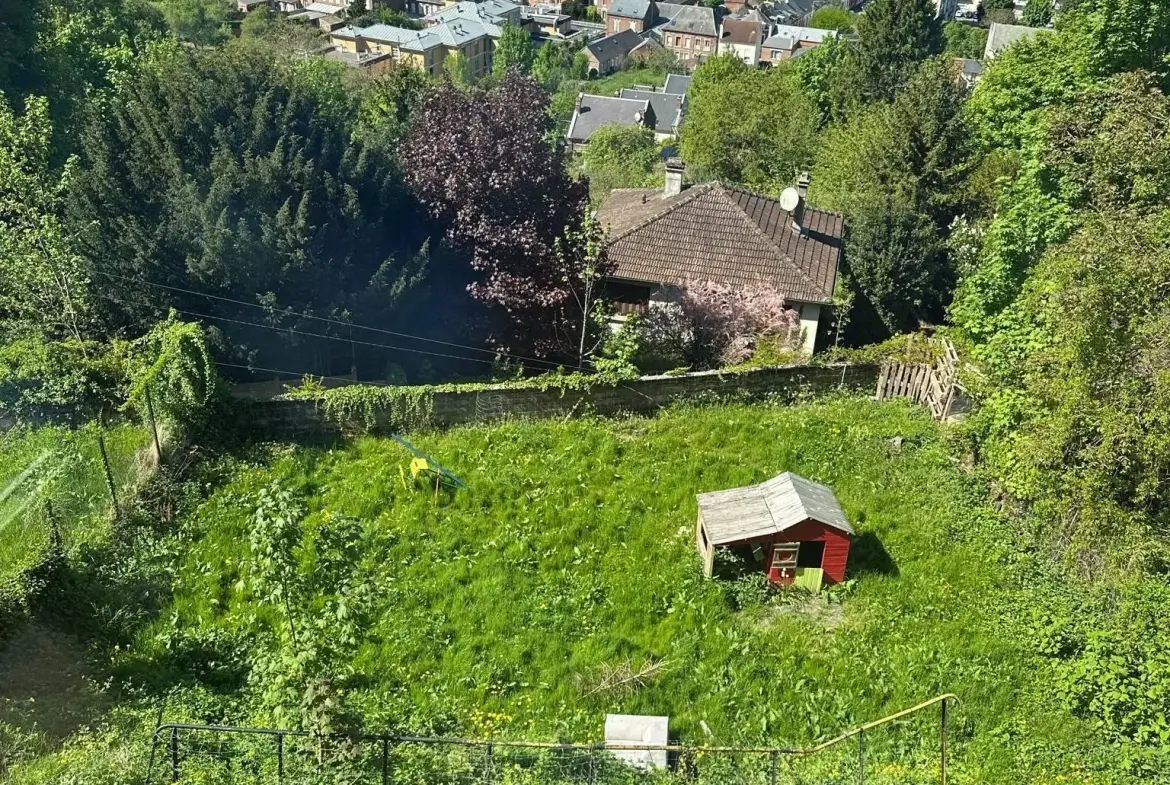 Charmante maison de 125 m² avec jardin et garage à Laon 
