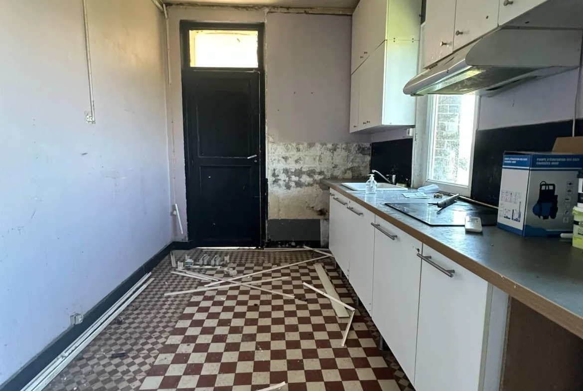 Charmante maison de 125 m² avec jardin et garage à Laon 