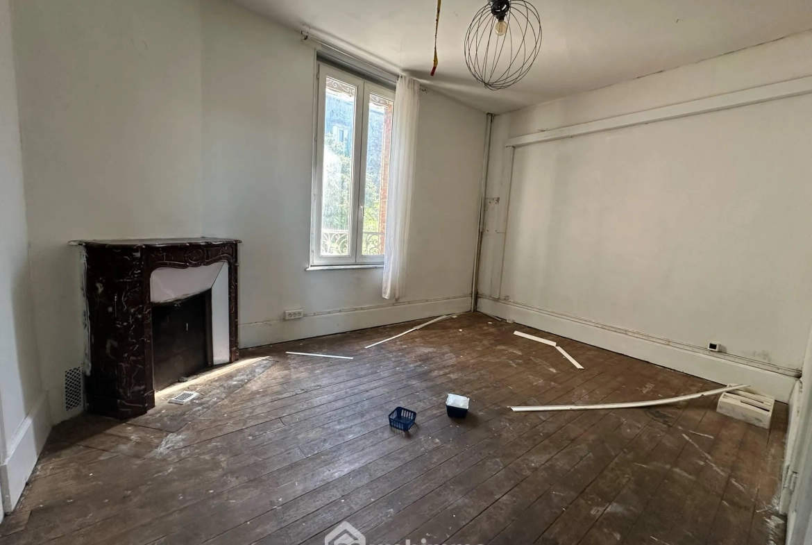 Charmante maison de 125 m² avec jardin et garage à Laon 
