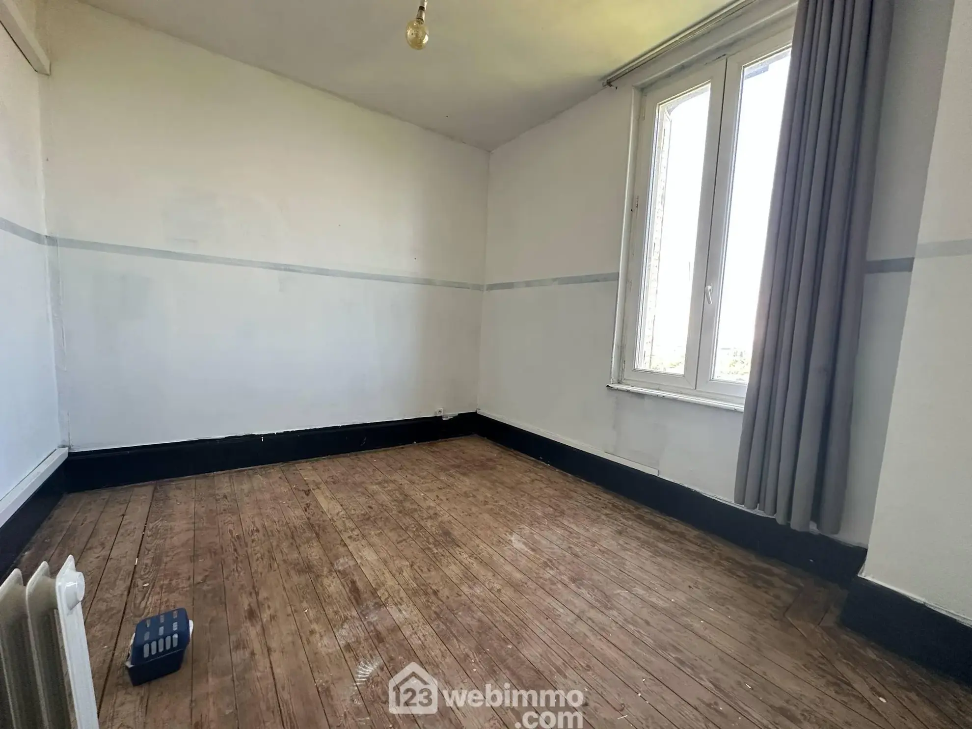 Charmante maison de 125 m² avec jardin et garage à Laon 