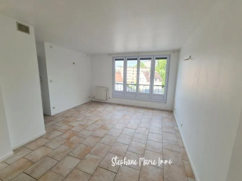 Appartement 3 pièces lumineux à Evreux avec cave et proximité gare 