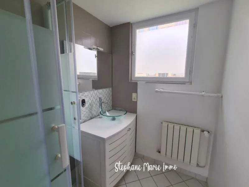 Appartement 3 pièces lumineux à Evreux avec cave et proximité gare 