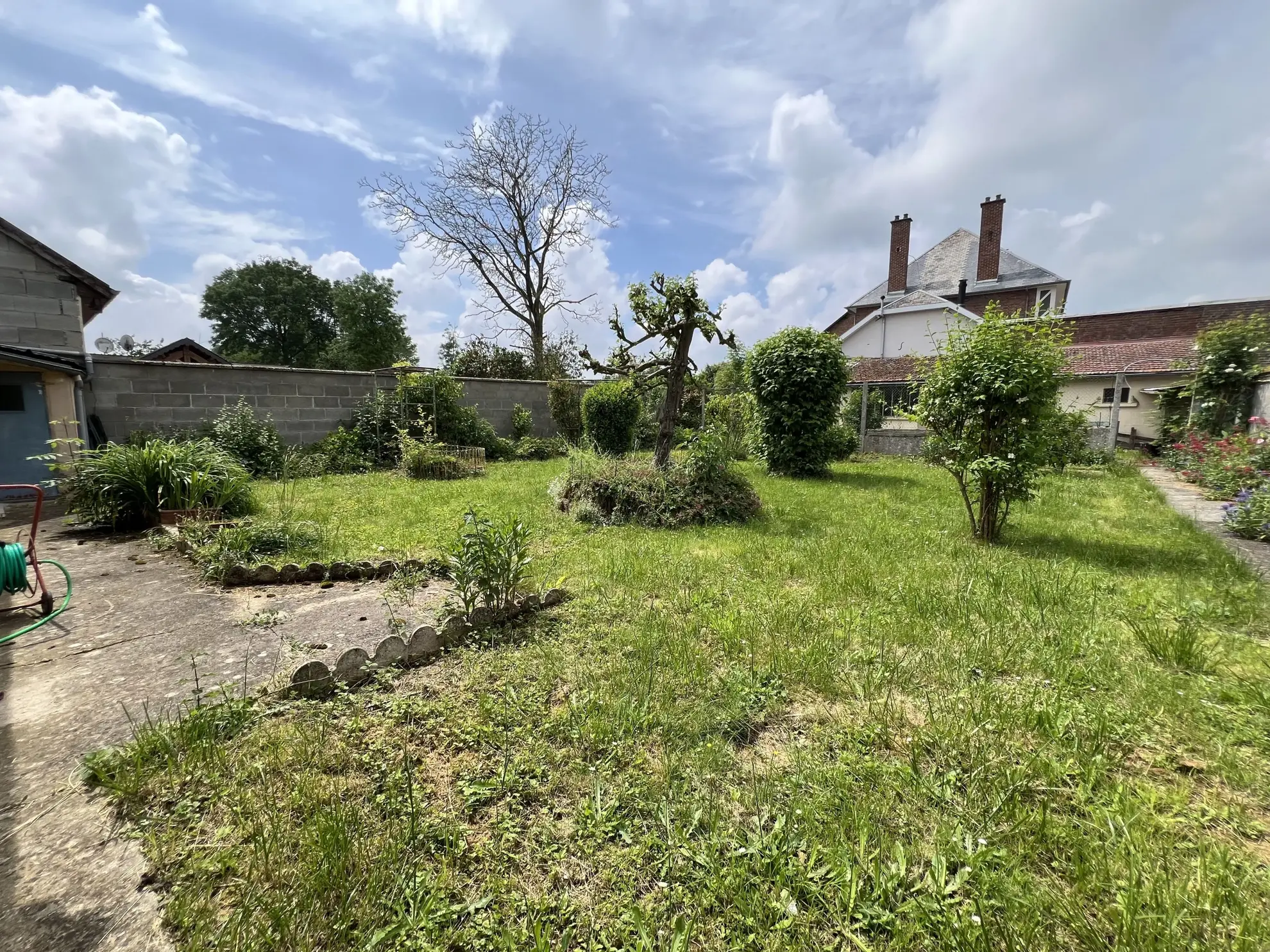 Maison à vendre au Plessier-Rozainvillers avec 3 chambres et dépendances 