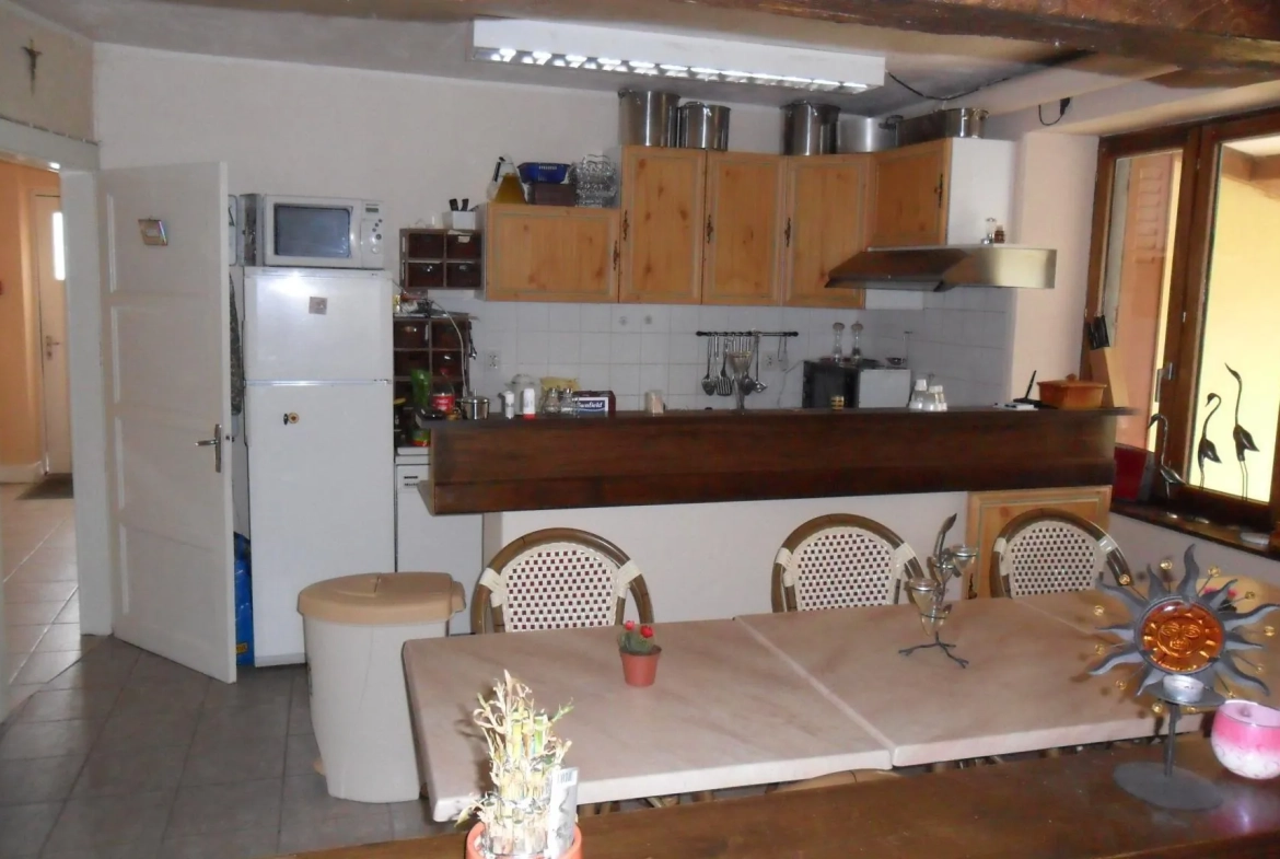 Propriété à Prey avec habitation, hangar et projet de construction 