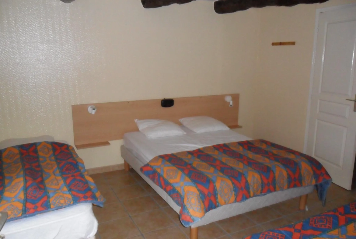 Propriété à Prey avec habitation, hangar et projet de construction 