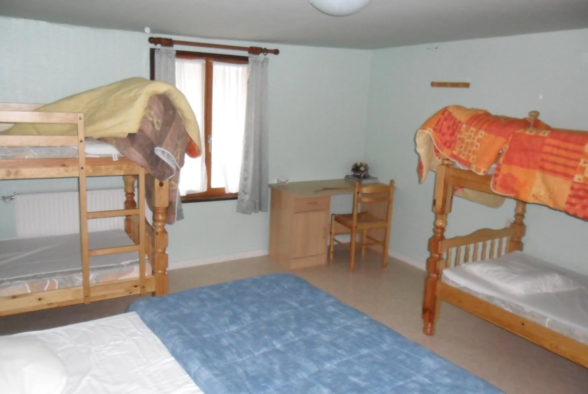 Propriété à Prey avec habitation, hangar et projet de construction 