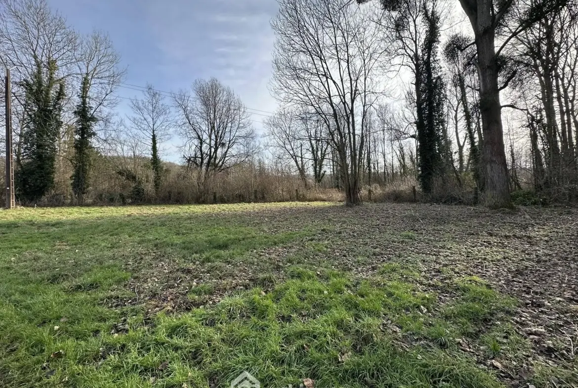 Terrain de loisir de 3900 m² à Presles-et-Thierny, idéal pour amateurs de nature 