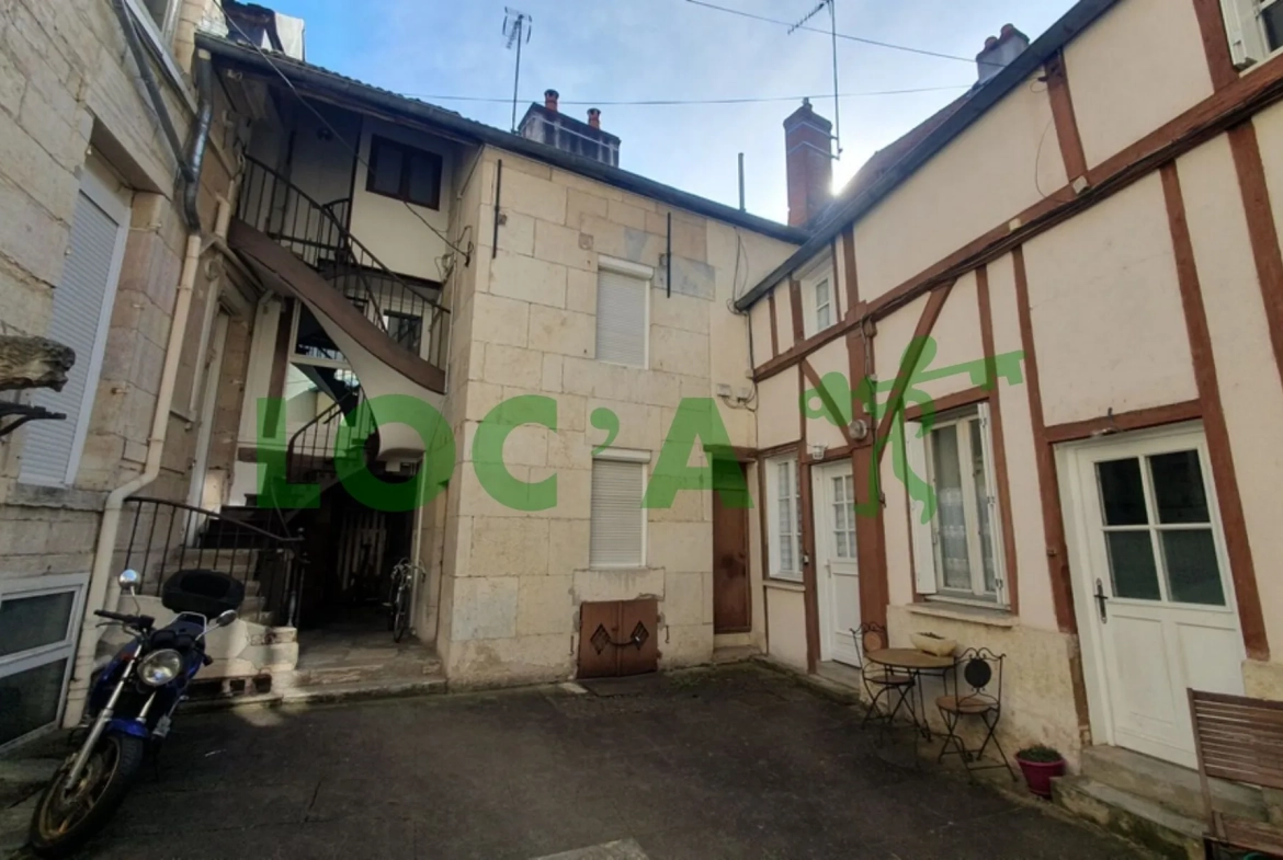 Studio à Dijon proche des Cordeliers – 14,62 m², idéal investisseur ou premier achat 