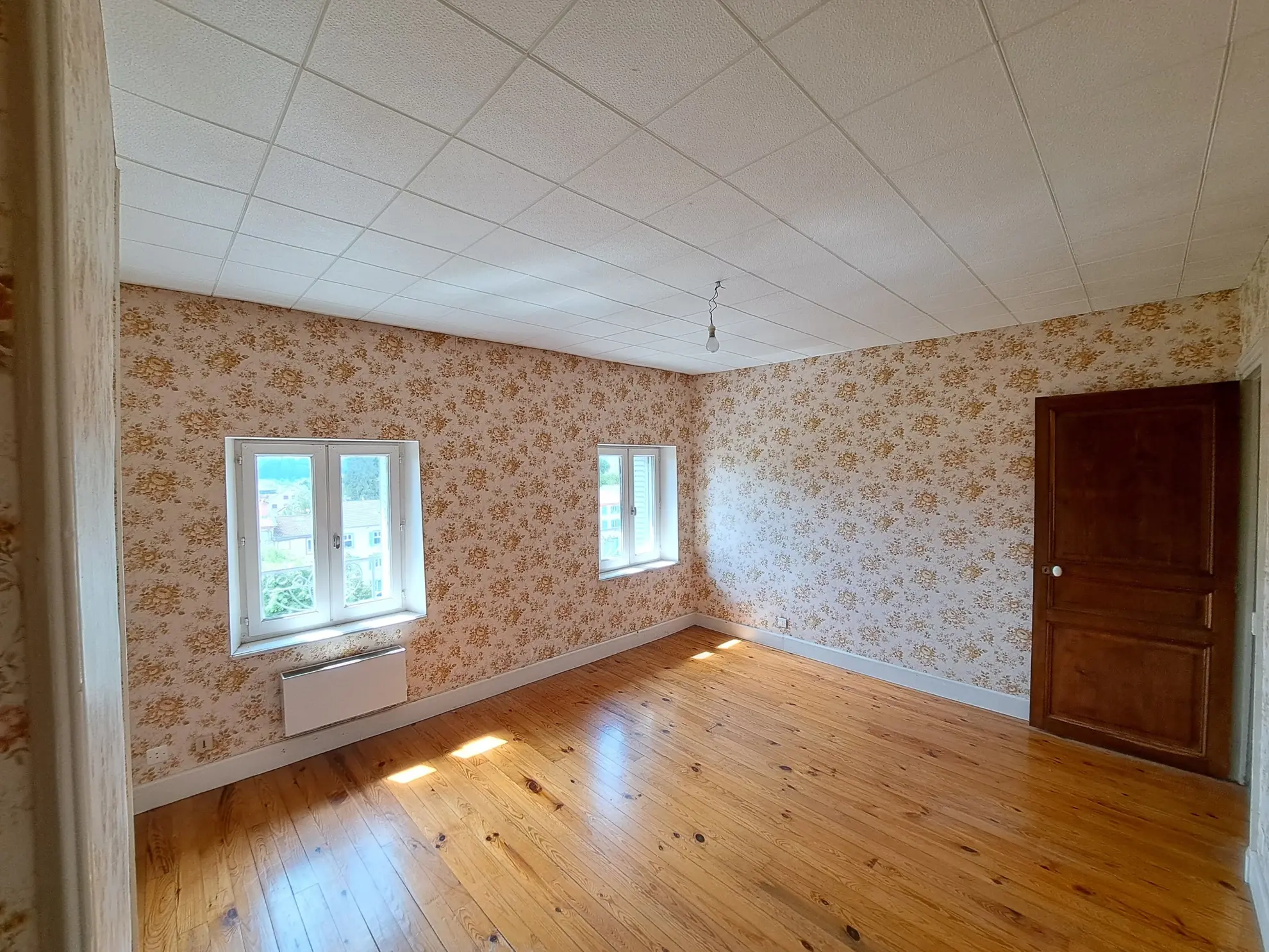 Appartement T4 à vendre à Ambert avec jardin privé et vue imprenable 