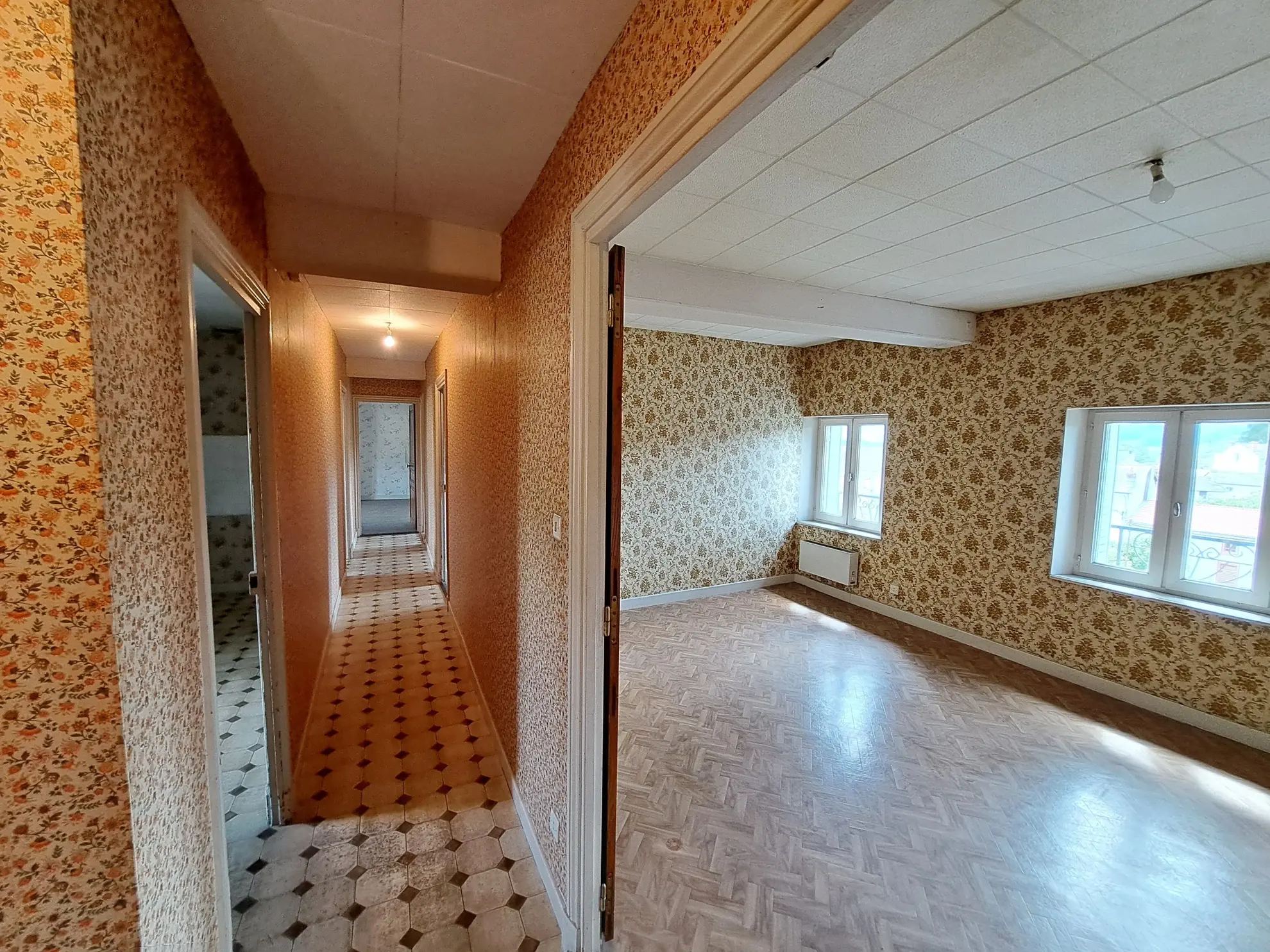 Appartement T4 à vendre à Ambert avec jardin privé et vue imprenable 