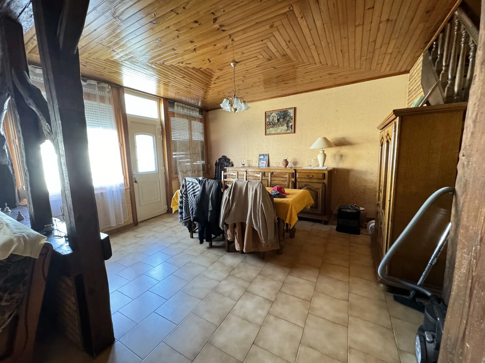 Maison de ville à vendre à Ailly-sur-Noye avec 3 chambres et garage 