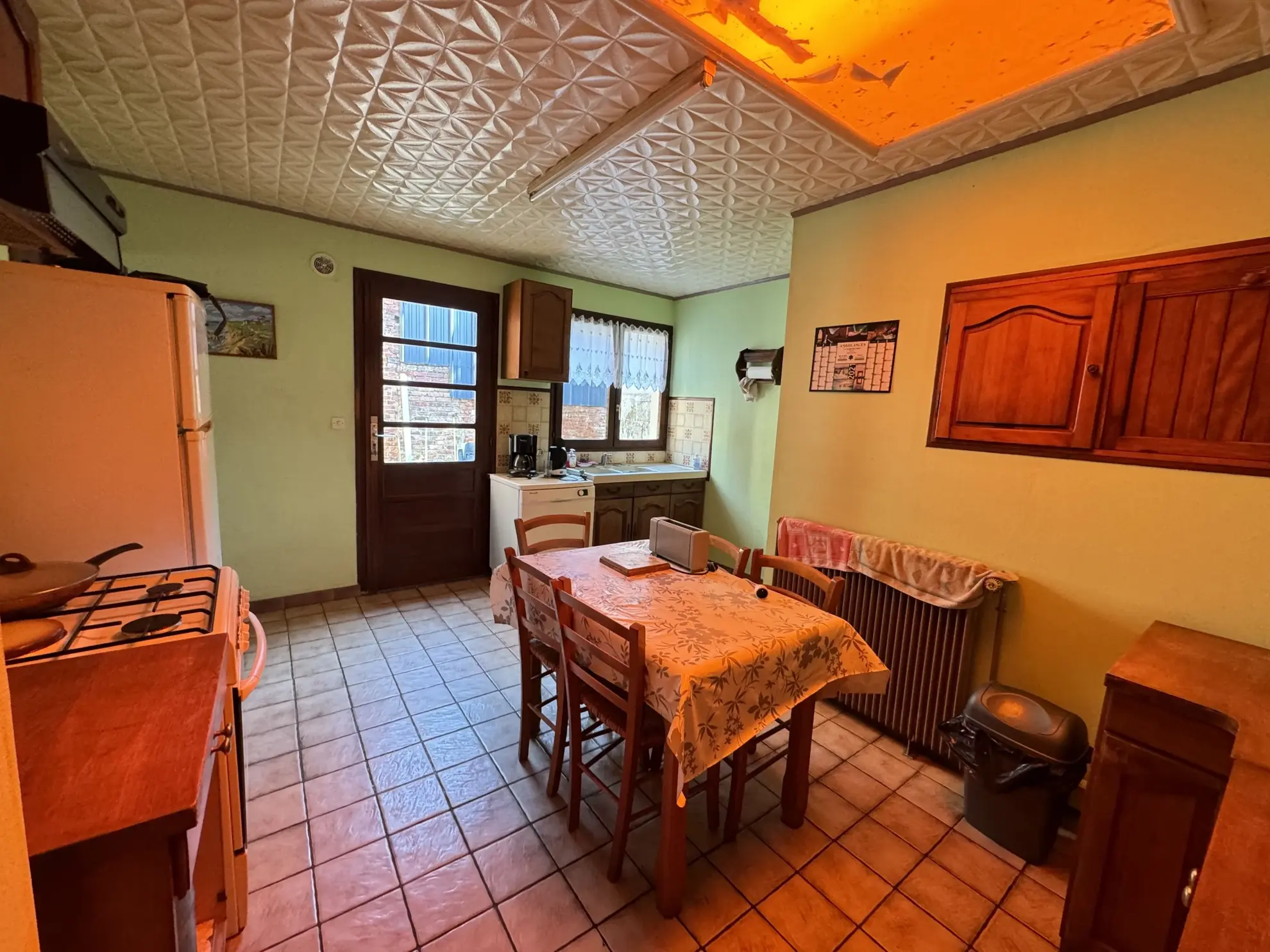 Maison de ville à vendre à Ailly-sur-Noye avec 3 chambres et garage 