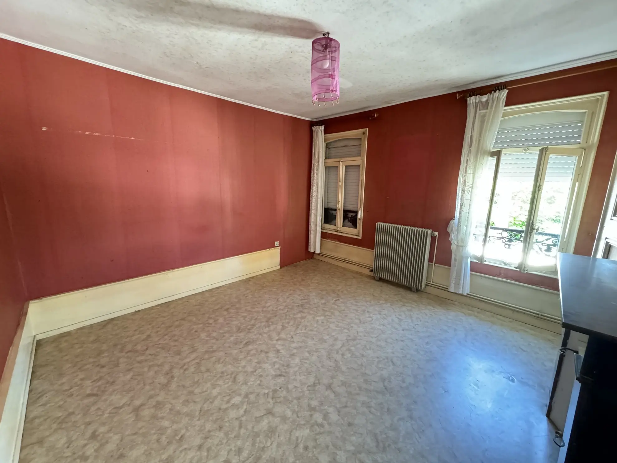Maison de ville à vendre à Ailly-sur-Noye avec 3 chambres et garage 