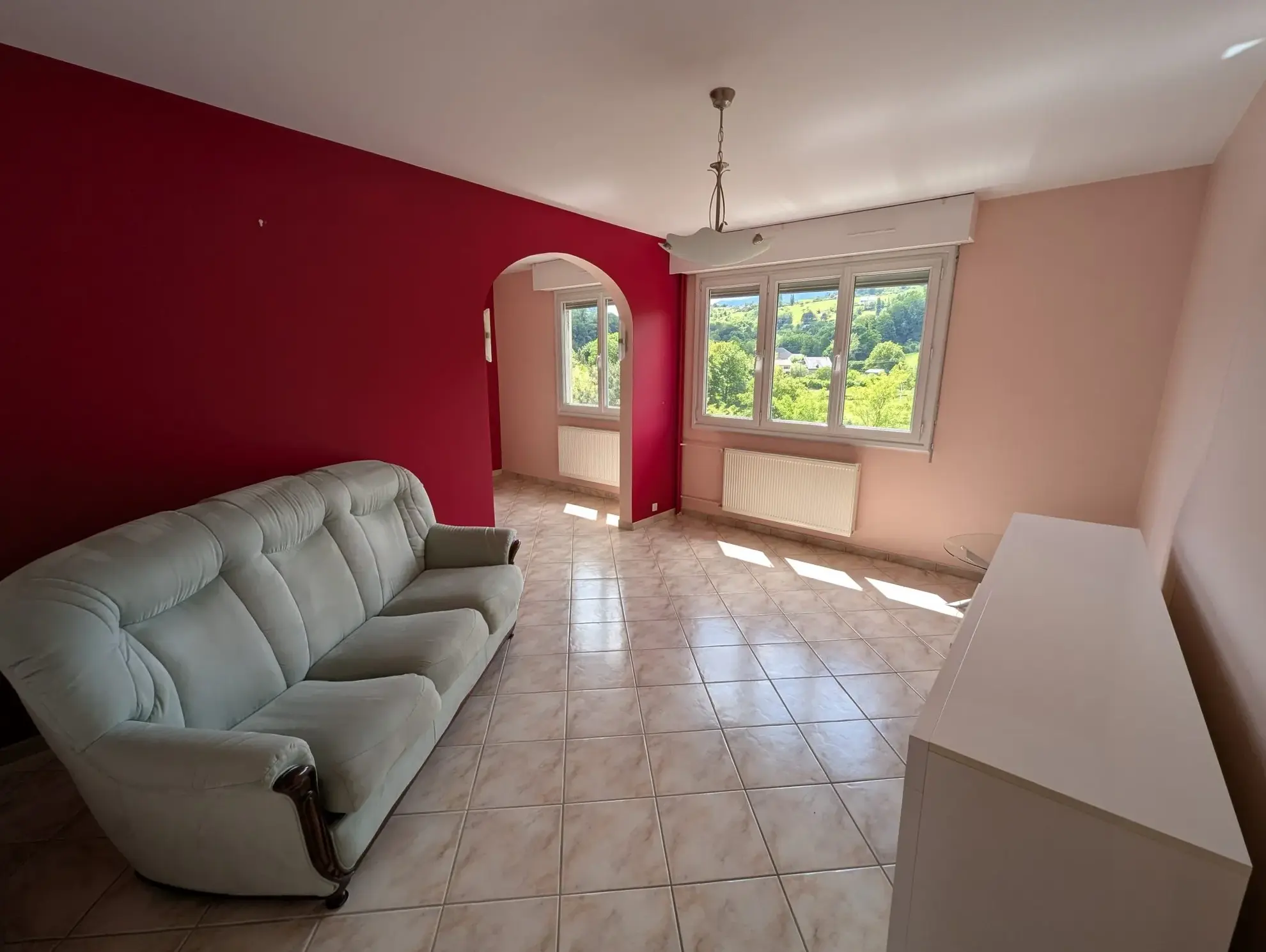 A vendre appartement traversant de 80 m² à Cognin avec balcon et garage 