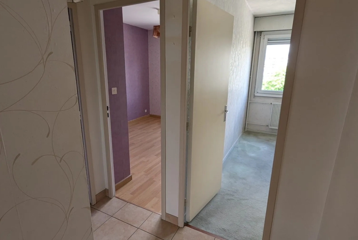 A vendre appartement traversant de 80 m² à Cognin avec balcon et garage 