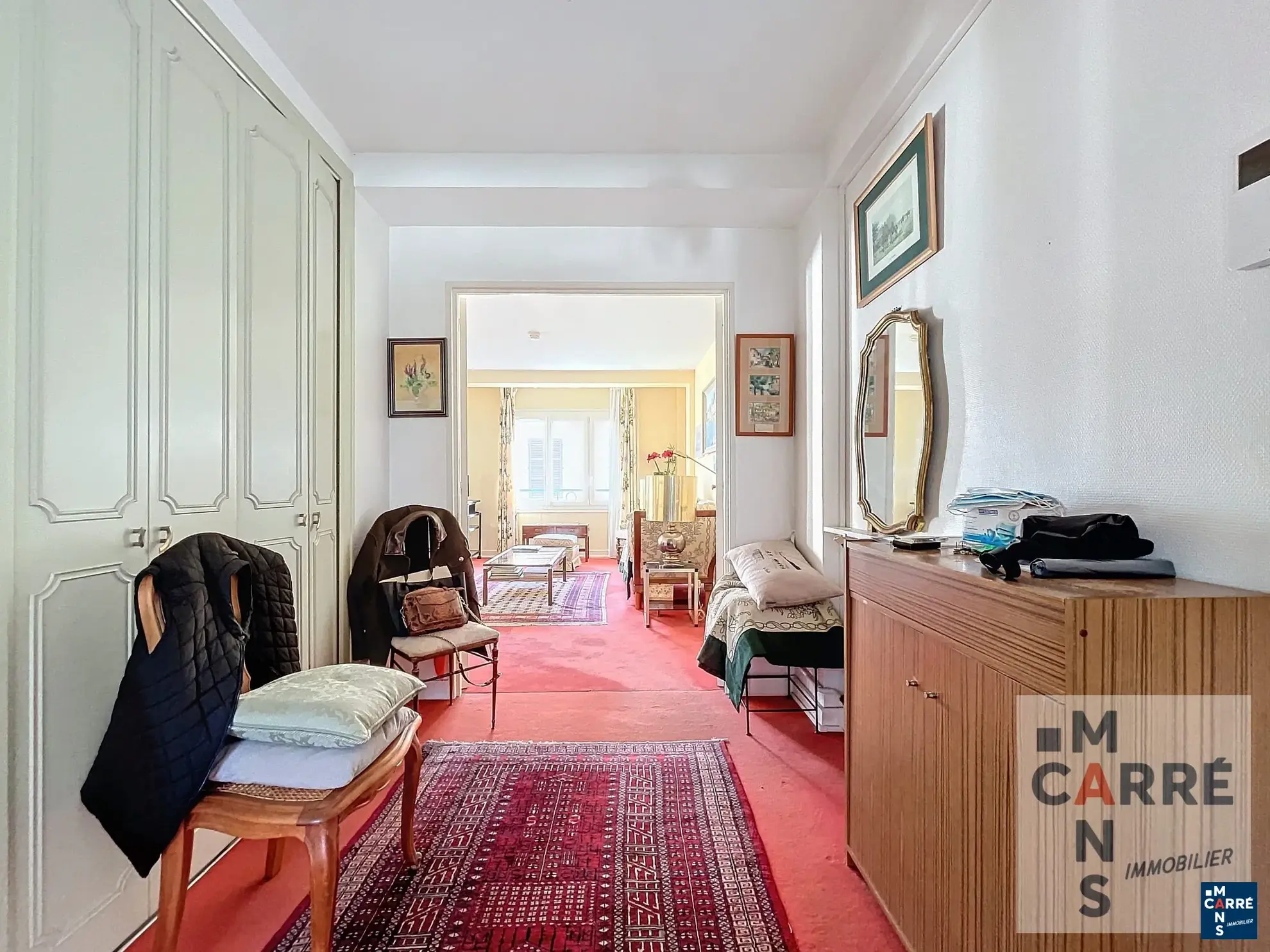 Appartement avec 2 chambres et balcon au cœur du Mans - Rénovation nécessaire 