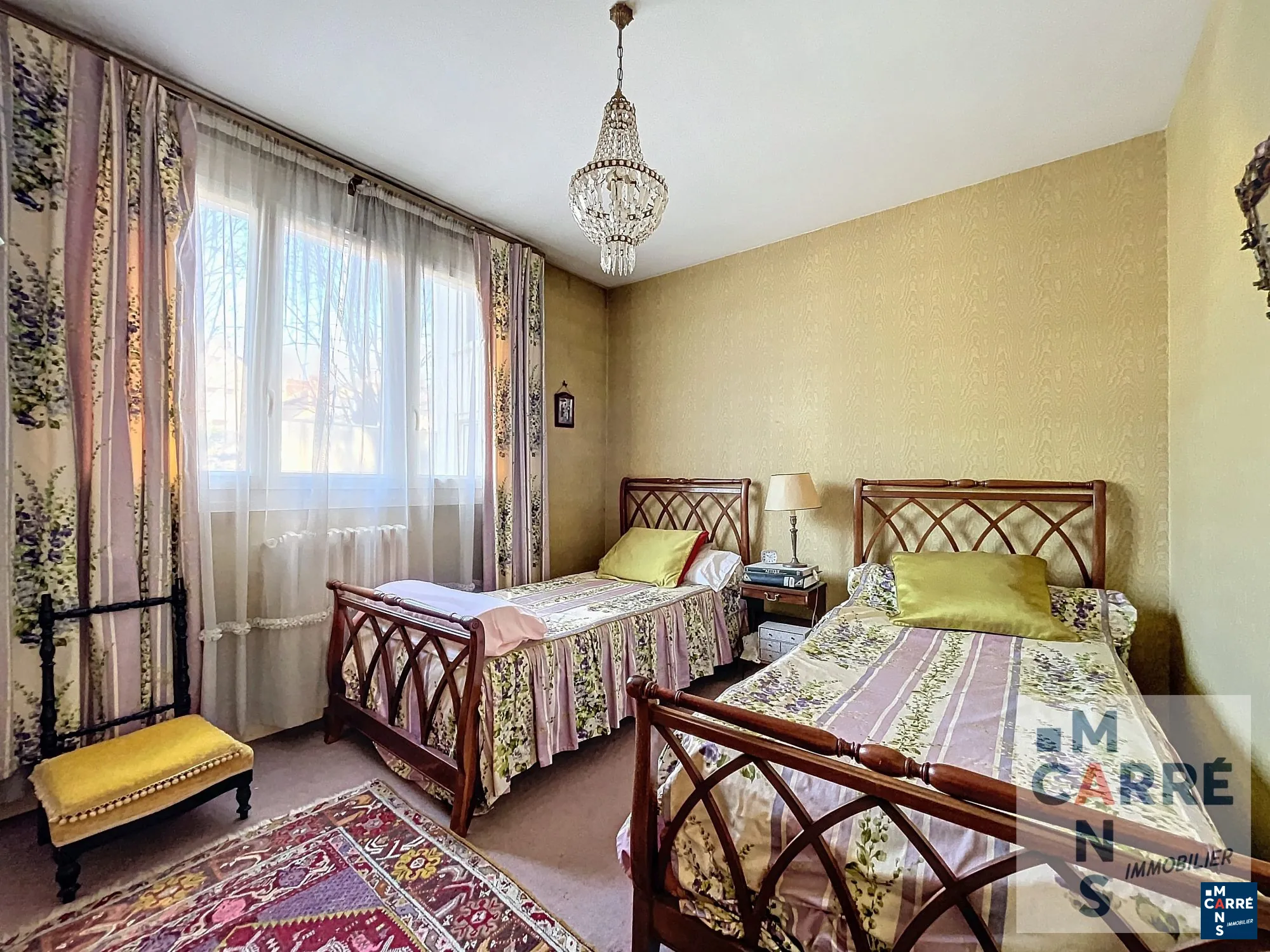 Appartement avec 2 chambres et balcon au cœur du Mans - Rénovation nécessaire 