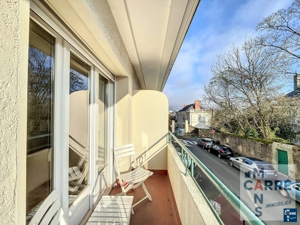 Appartement avec 2 chambres et balcon au cœur du Mans - Rénovation nécessaire
