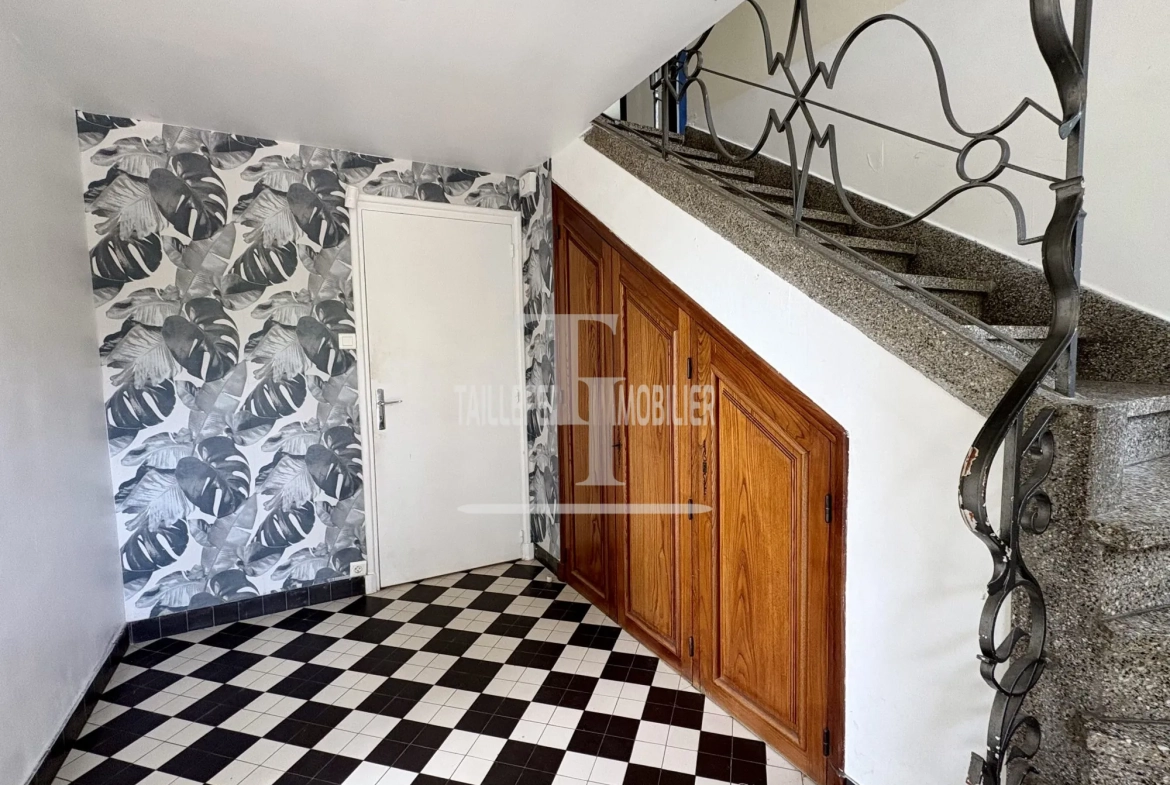 Maison familiale à Agonac de 113 m² avec jardin et garage 