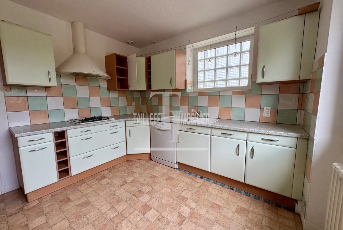 Maison familiale à Agonac de 113 m² avec jardin et garage 