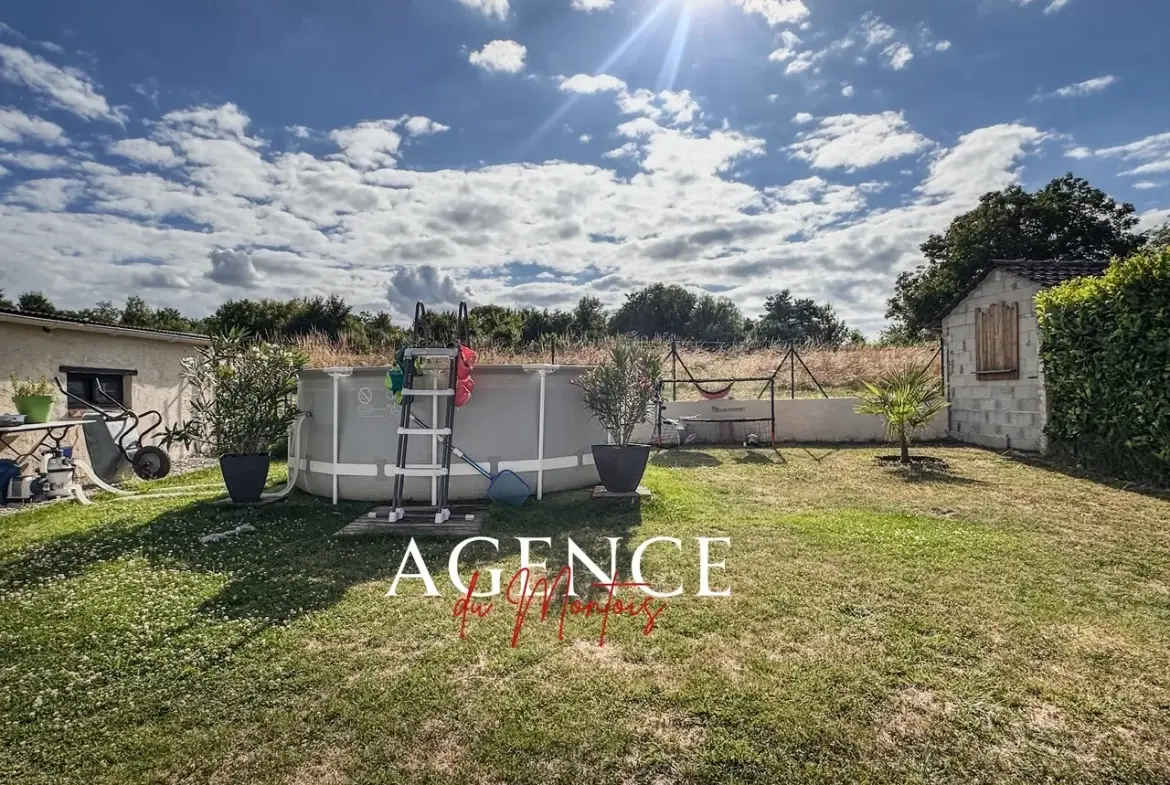 Maison de plain-pied à Donnemarie-Dontilly avec piscine et garage double 