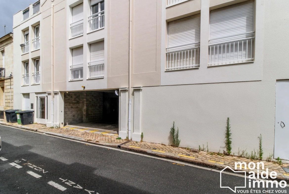 Appartement 19,50 m² avec parking à Bordeaux, idéal investisseur ou étudiant 