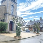 Maison de ville à rénover avec jardin à Lignières-Orgères