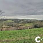 Superbe terrain constructible à vendre à Lagor avec vue sur montagnes