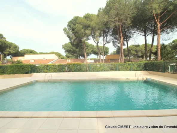 Pavillon en Exclusivité au Cap d'Agde avec Jardin, Terrasse et Piscine