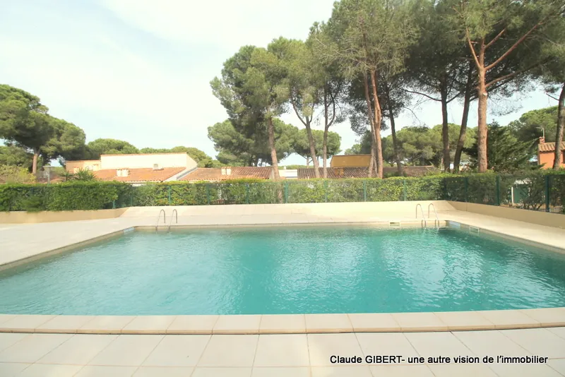 Pavillon en Exclusivité au Cap d'Agde avec Jardin, Terrasse et Piscine