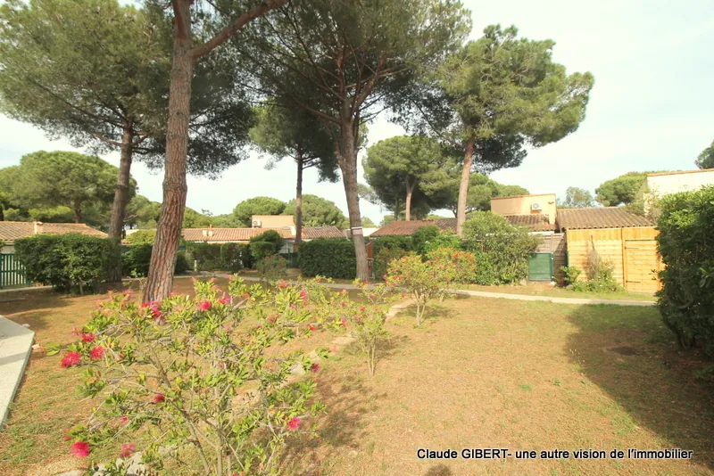 Pavillon en Exclusivité au Cap d'Agde avec Jardin, Terrasse et Piscine 