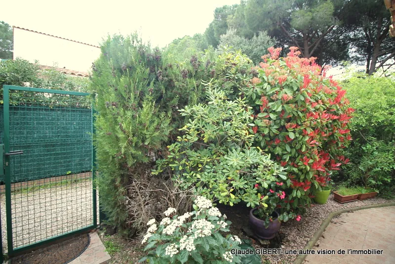 Pavillon en Exclusivité au Cap d'Agde avec Jardin, Terrasse et Piscine 