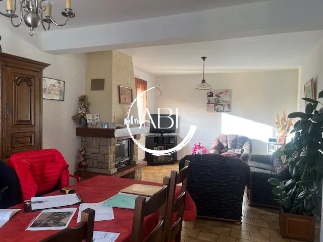 A Vendre Maison 115 m² Proche Bagnoles avec Sous-sol et Jardin 