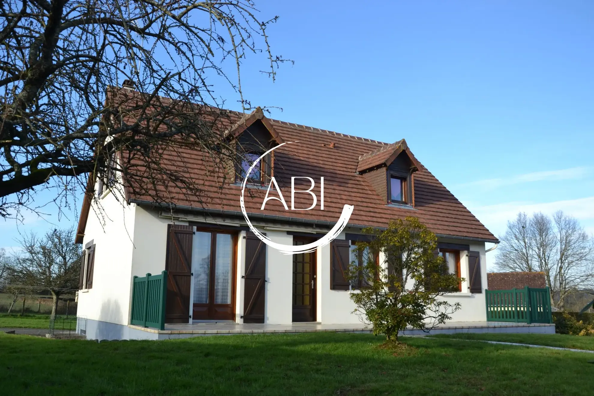 A Vendre Maison 115 m² Proche Bagnoles avec Sous-sol et Jardin 