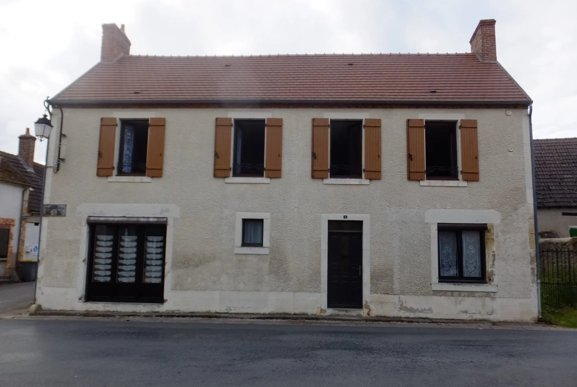 Belle maison de village de 170 m² avec jardin à Le Brethon 