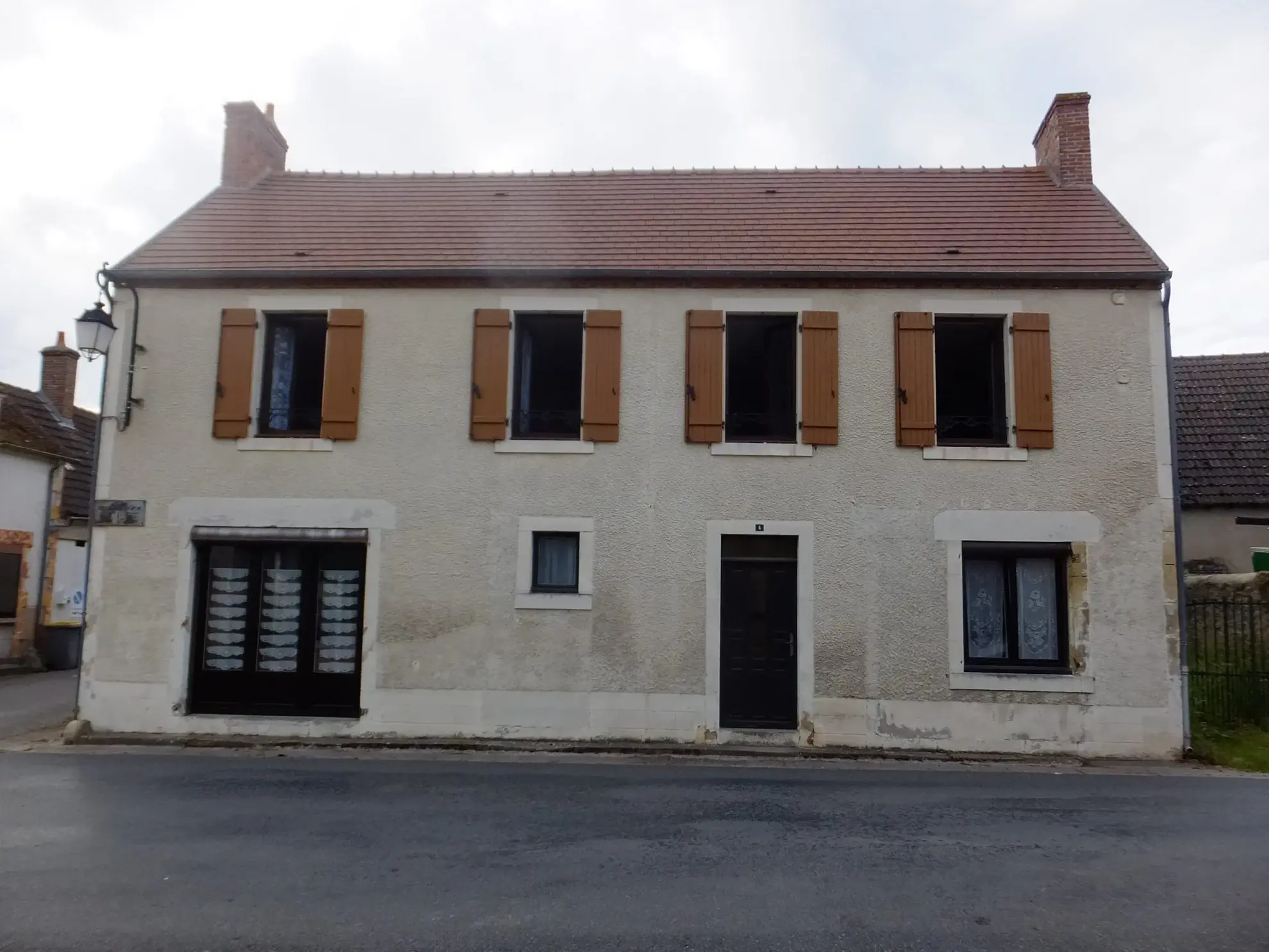 Belle maison de village de 170 m² avec jardin à Le Brethon 