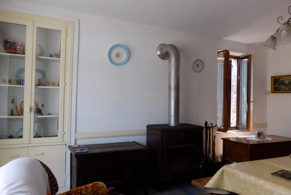 Belle maison de village de 170 m² avec jardin à Le Brethon 