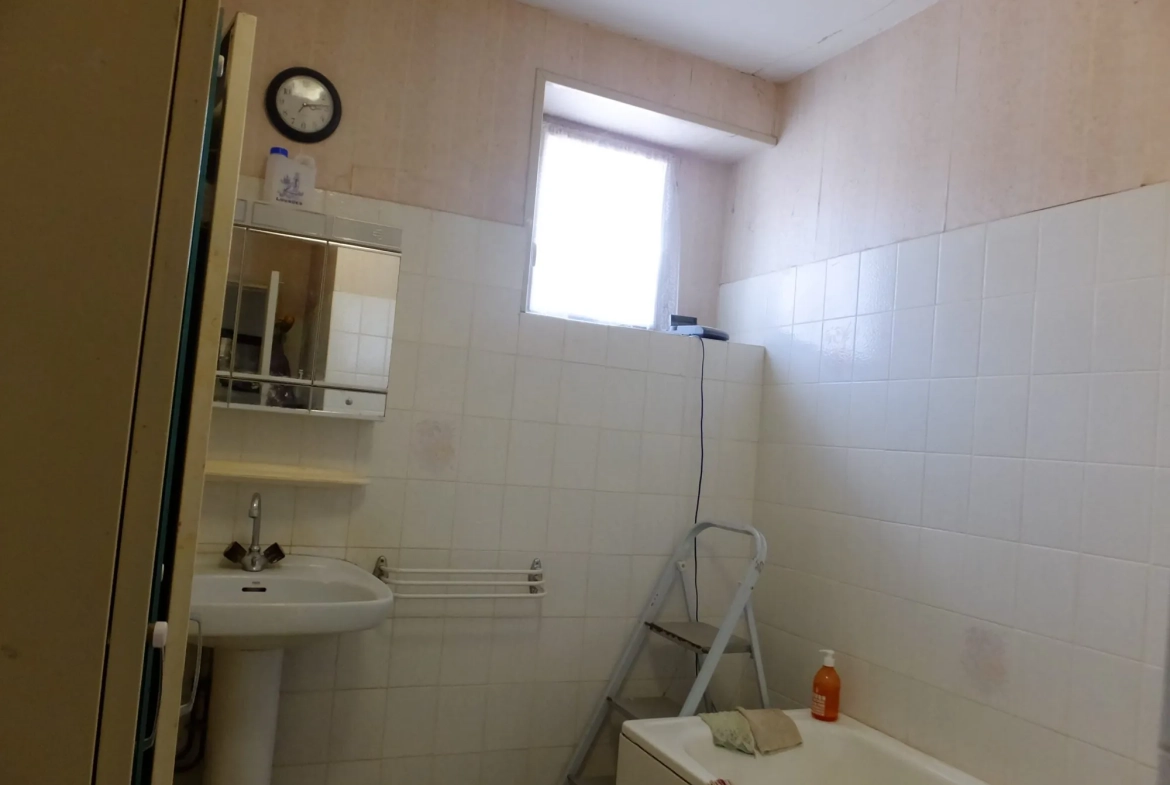 Belle maison de village de 170 m² avec jardin à Le Brethon 