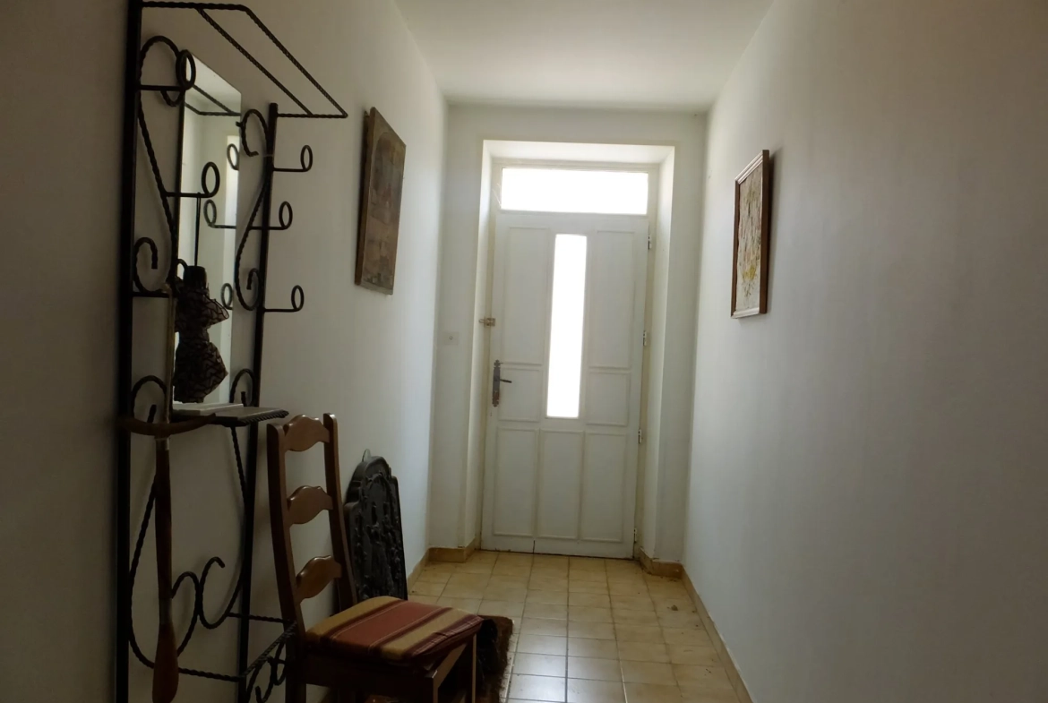 Belle maison de village de 170 m² avec jardin à Le Brethon 