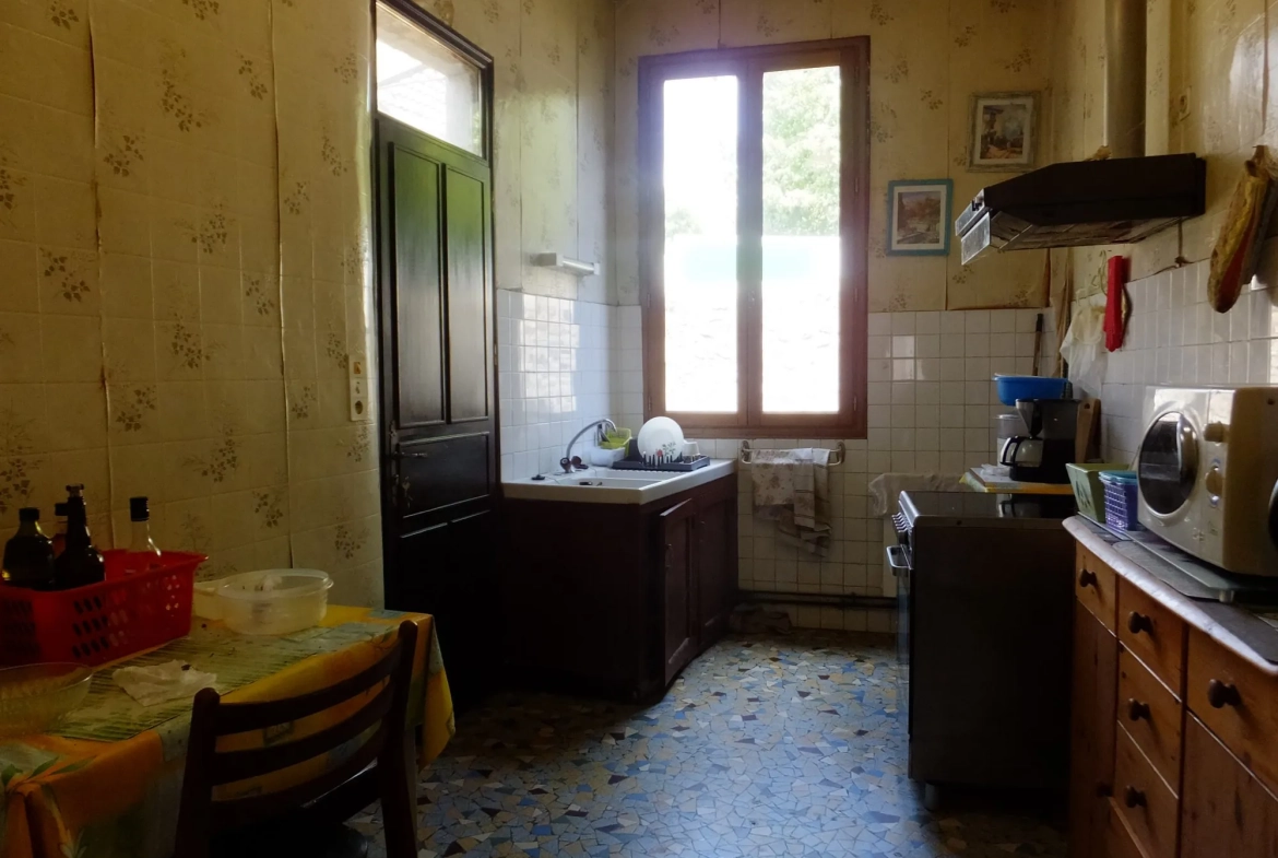 Belle maison de village de 170 m² avec jardin à Le Brethon 