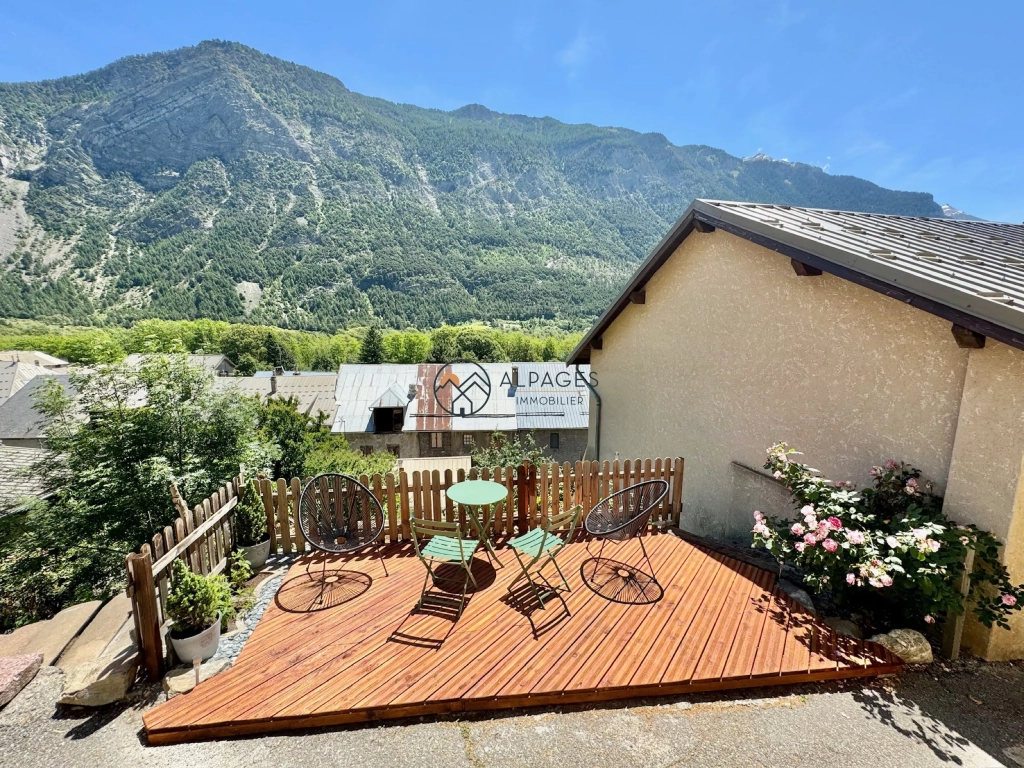 Appartement T3 à Saint-Clément-Sur-Durance avec cave et grande cuisine