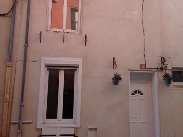 Maison de ville rénovée à vendre à Bar-sur-Aube - 55 m²