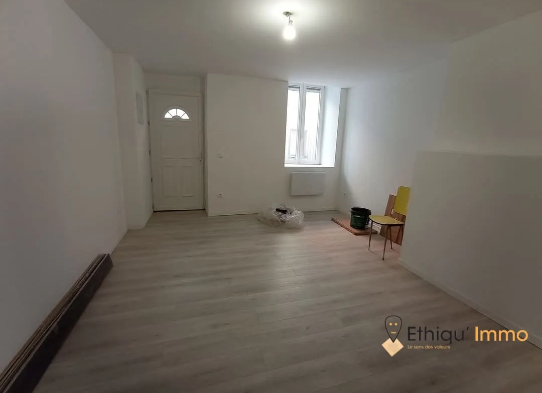 Maison de ville rénovée à vendre à Bar-sur-Aube - 55 m² 