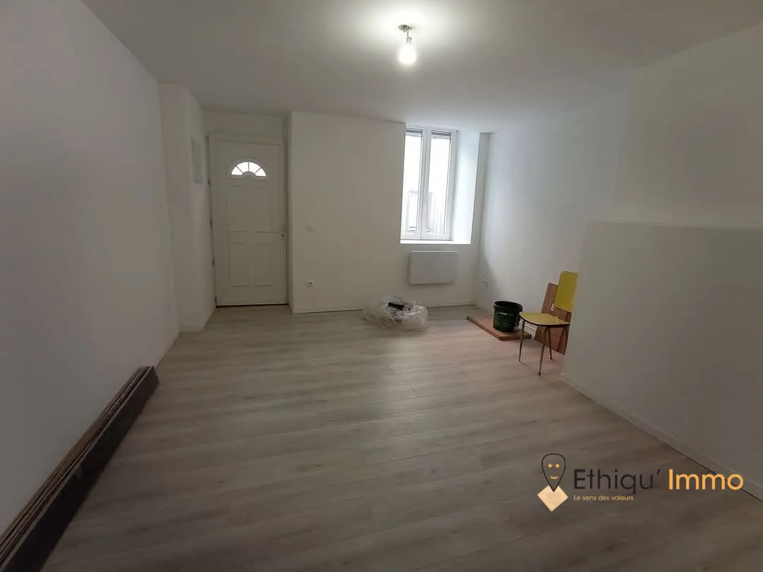 Maison de ville rénovée à vendre à Bar-sur-Aube - 55 m² 