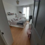 Appartement T3 de 56 m² à Vaujours - Dernier étage, charme et praticité