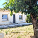 Maison en pierre de plain-pied à Ners avec grand garage et terrain piscinable