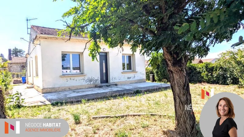 Maison en pierre de plain-pied à Ners avec grand garage et terrain piscinable